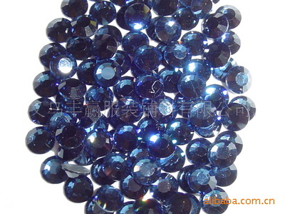 繽紛鉆飾，點(diǎn)亮創(chuàng)意時(shí)尚——探秘義烏豐贏服裝輔料廠家的中東鉆、仿捷克鉆與DMC